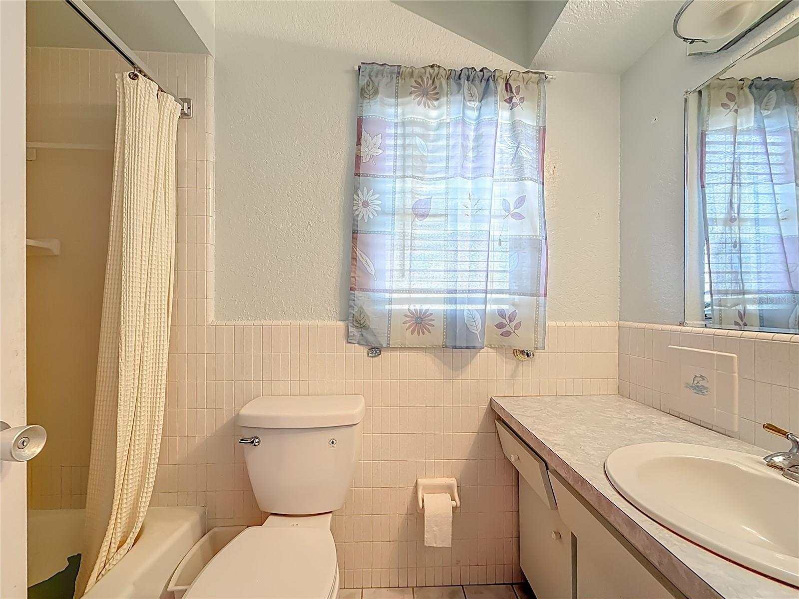 Image 18 of 30 For 2028 Imperial Way