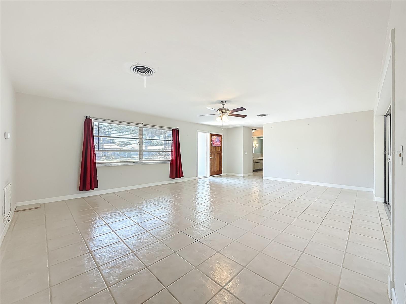 Image 4 of 30 For 2028 Imperial Way