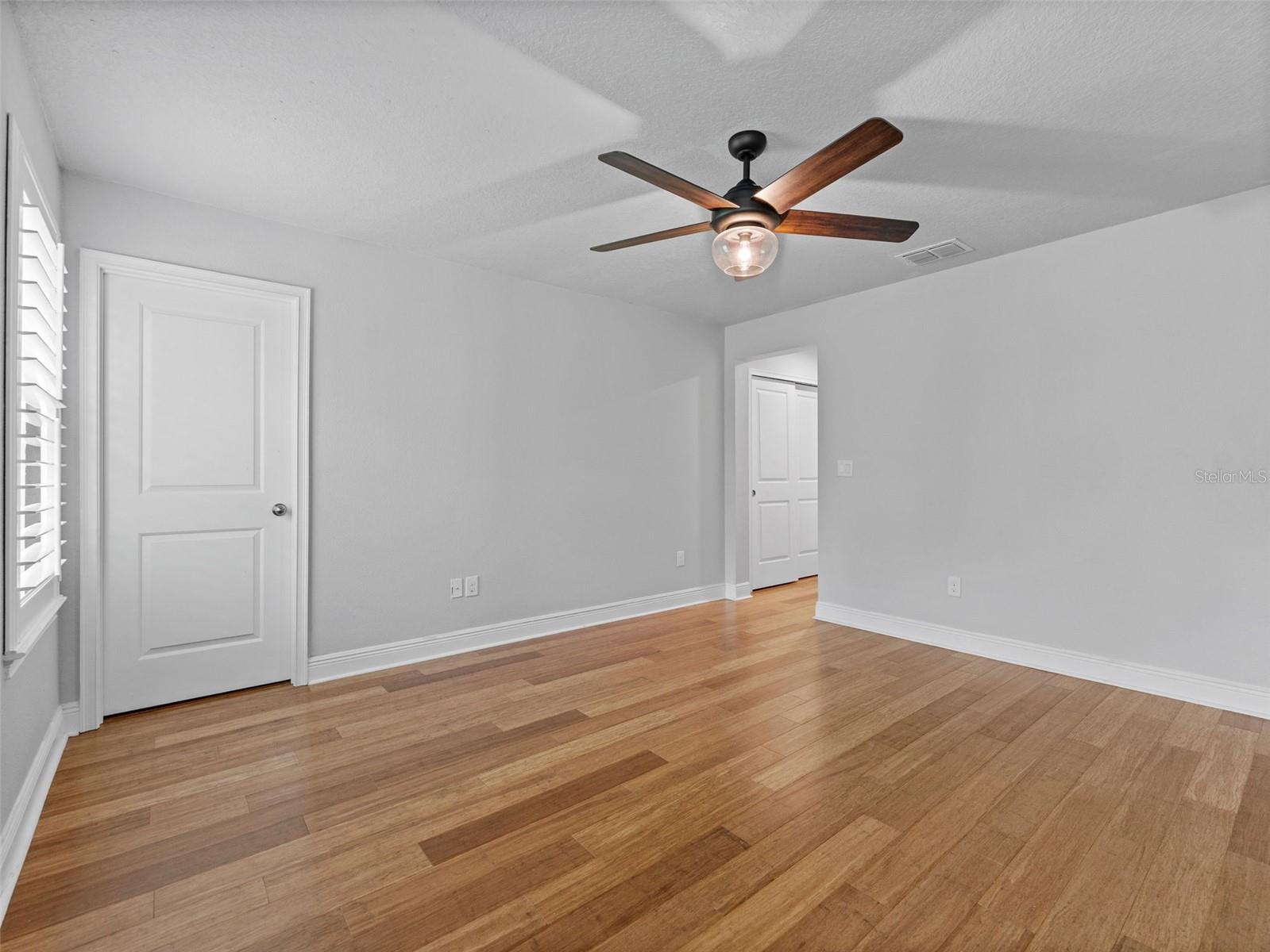 Image 10 of 30 For 5845 Grand Sonata