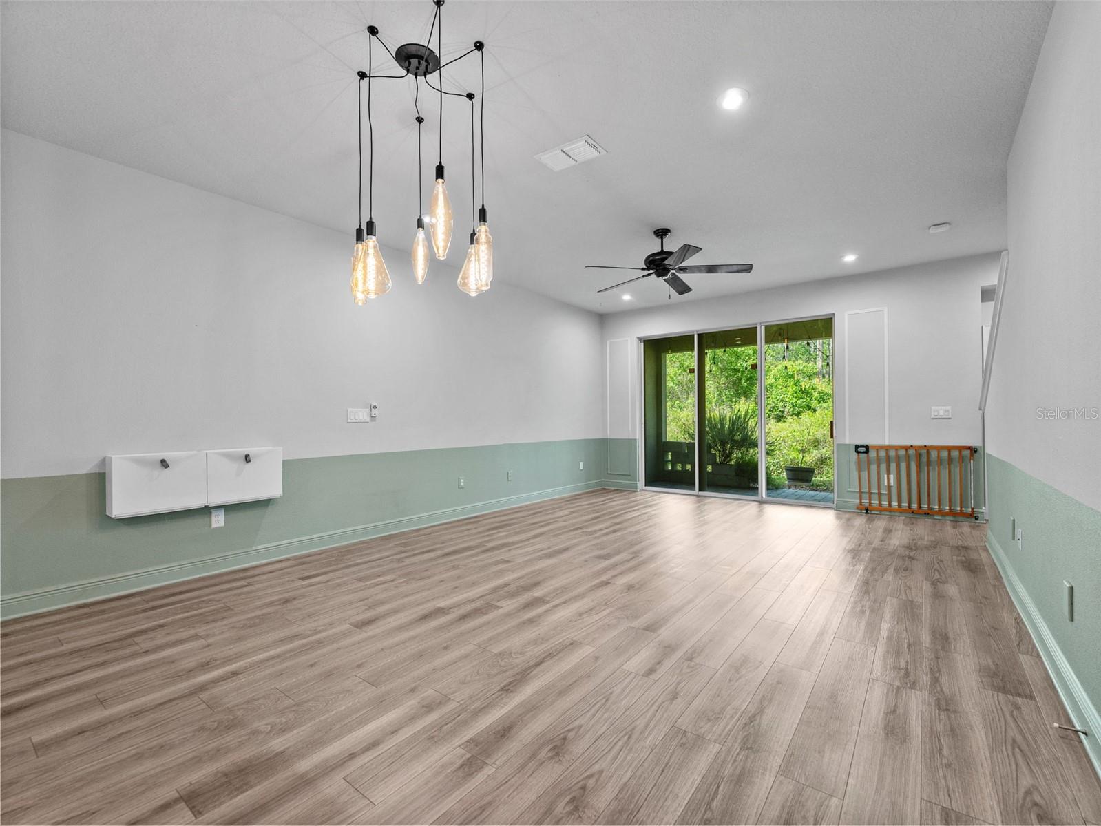 Image 7 of 30 For 5845 Grand Sonata