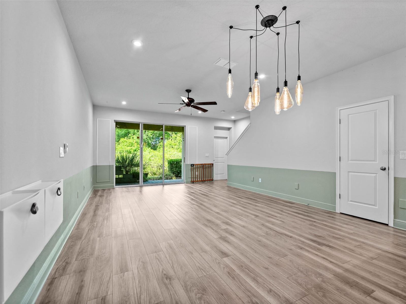 Image 8 of 30 For 5845 Grand Sonata