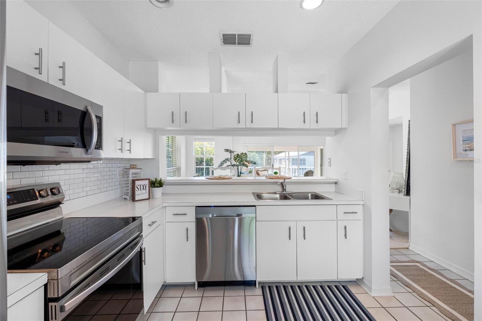 Image 14 of 75 For 11351 Shipwatch Lane 1841