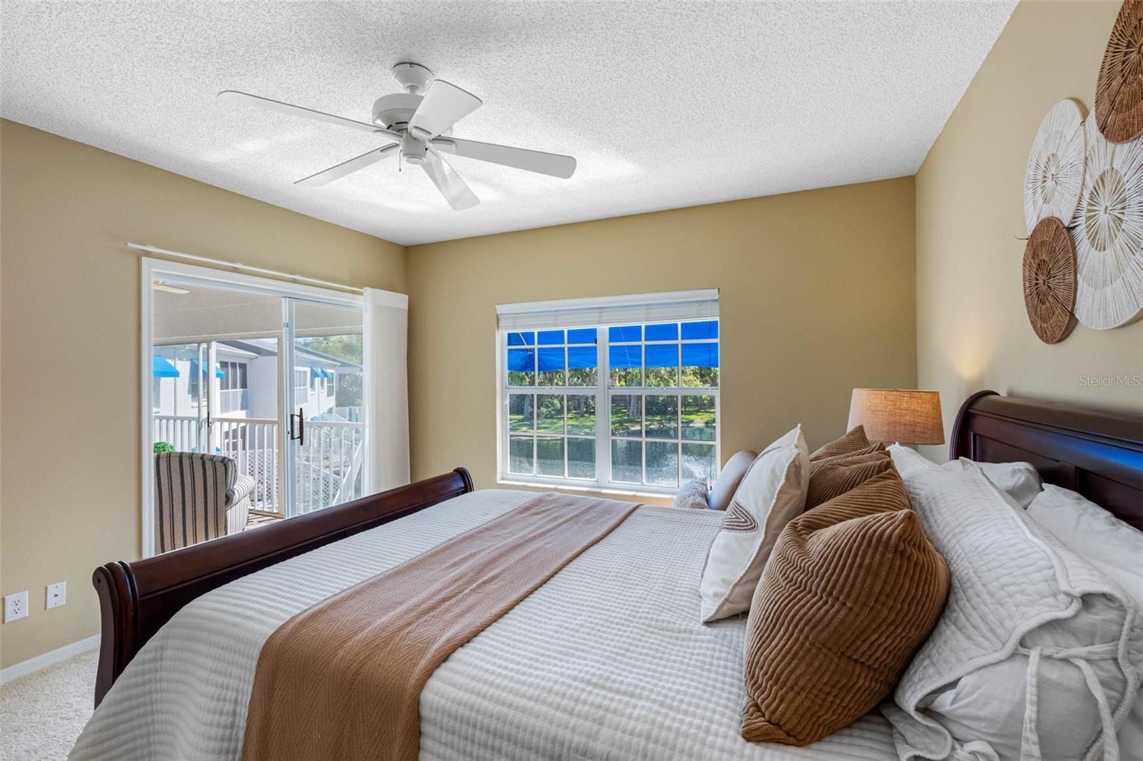 Image 28 of 75 For 11351 Shipwatch Lane 1841