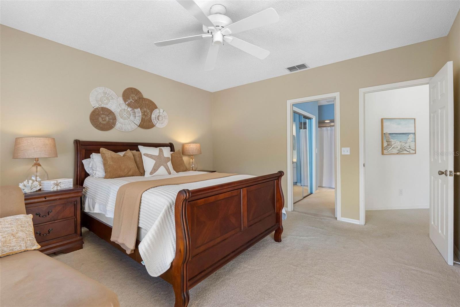 Image 31 of 75 For 11351 Shipwatch Lane 1841