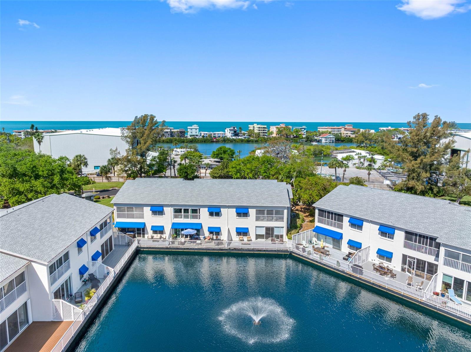 Image 49 of 75 For 11351 Shipwatch Lane 1841