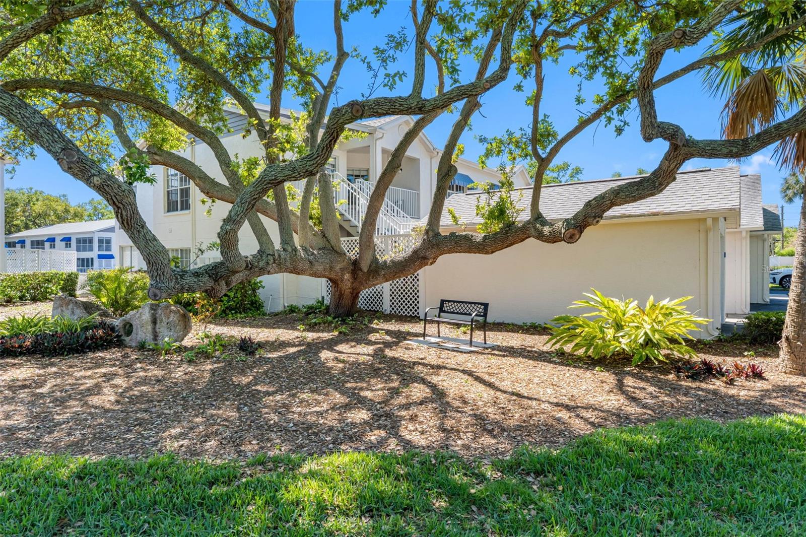 Image 53 of 75 For 11351 Shipwatch Lane 1841