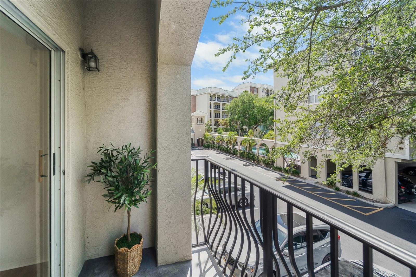 Image 14 of 33 For 501 Knights Run Avenue 6101