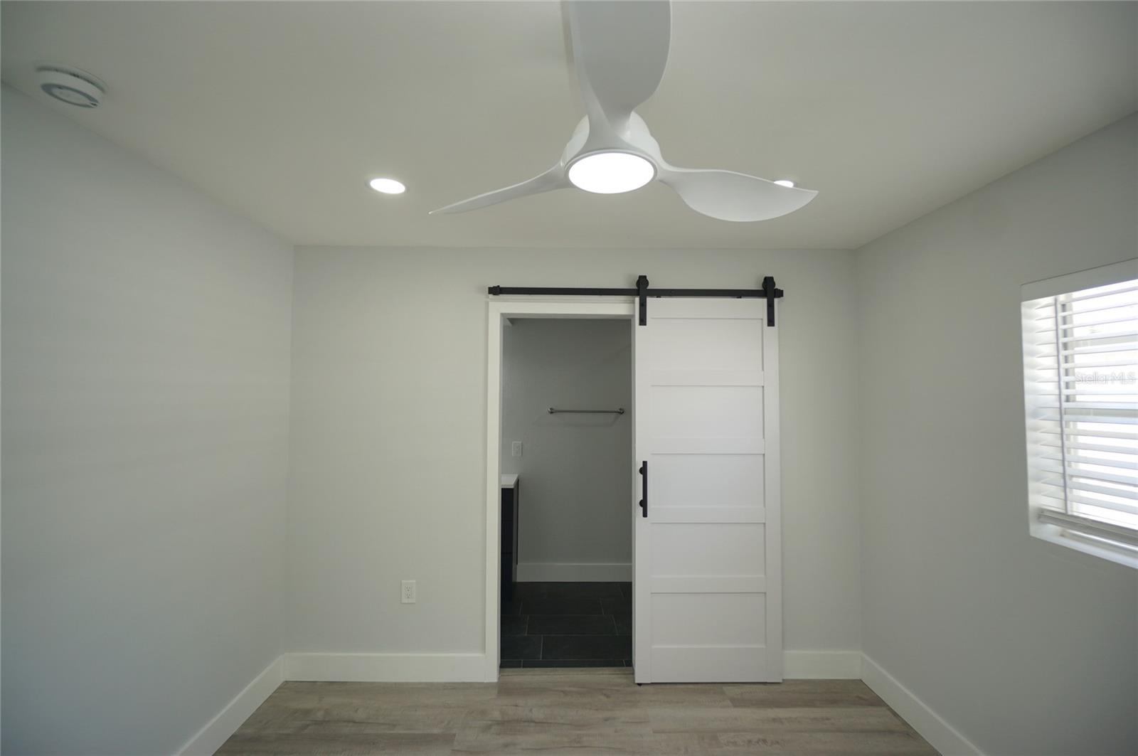 Image 21 of 35 For 3617 Gardenia Avenue