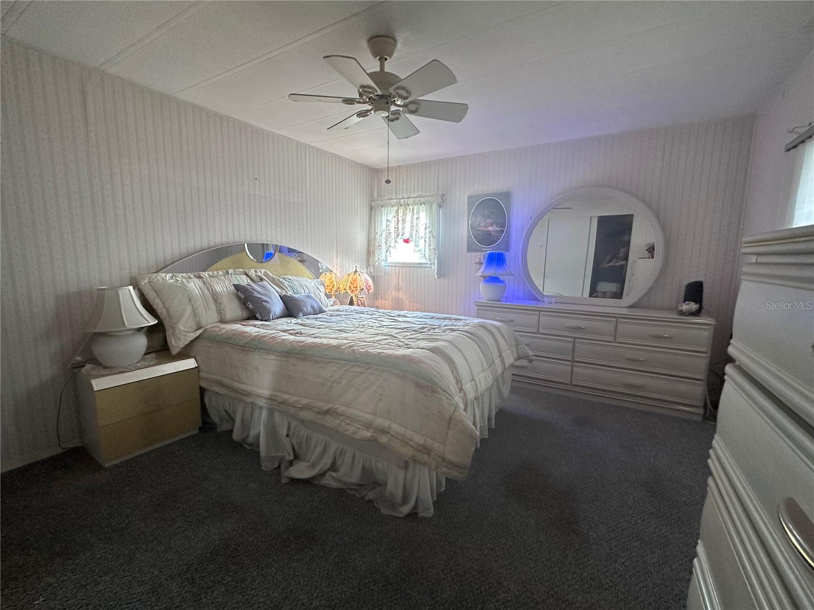 Listing photo id 13 for 1100 Belcher Road S 232