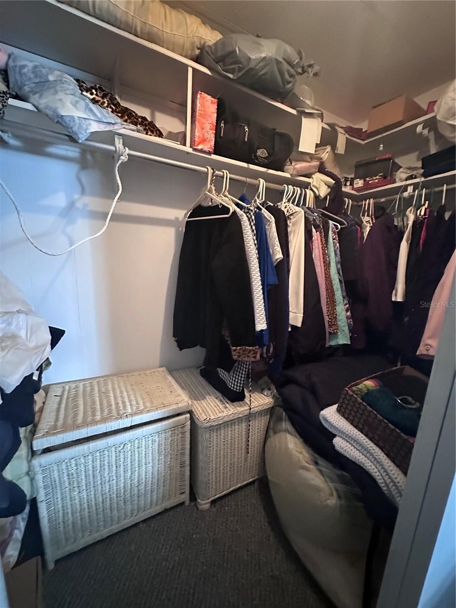 Listing photo id 14 for 1100 Belcher Road S 232