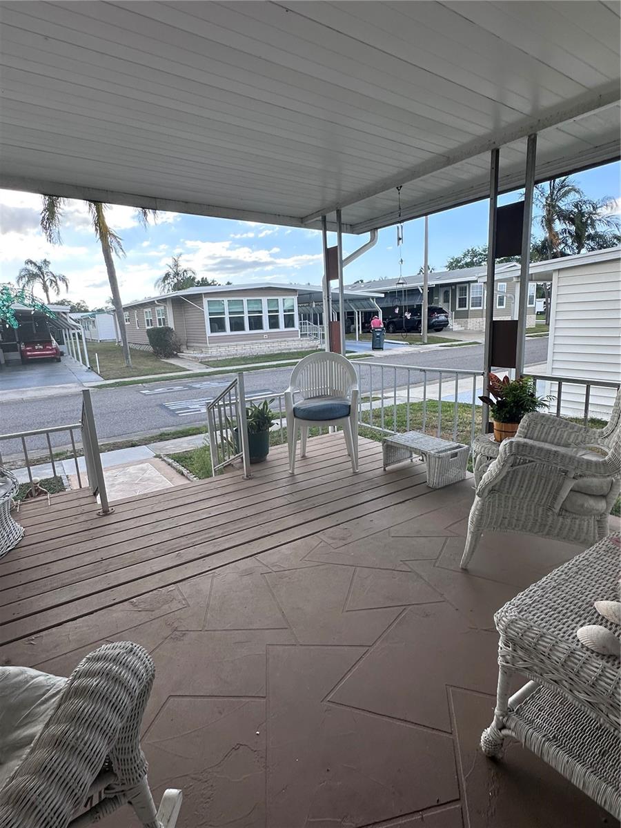 Listing photo id 0 for 1100 Belcher Road S 232