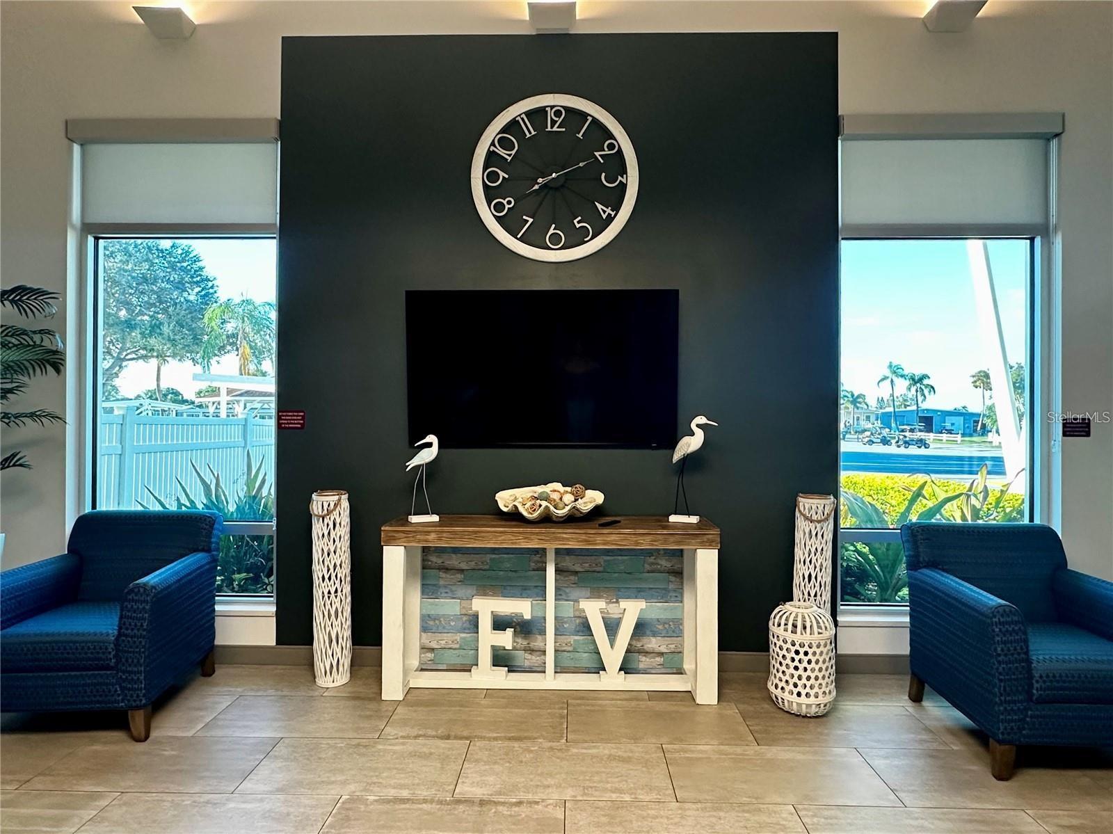 Listing photo id 19 for 1100 Belcher Road S 232