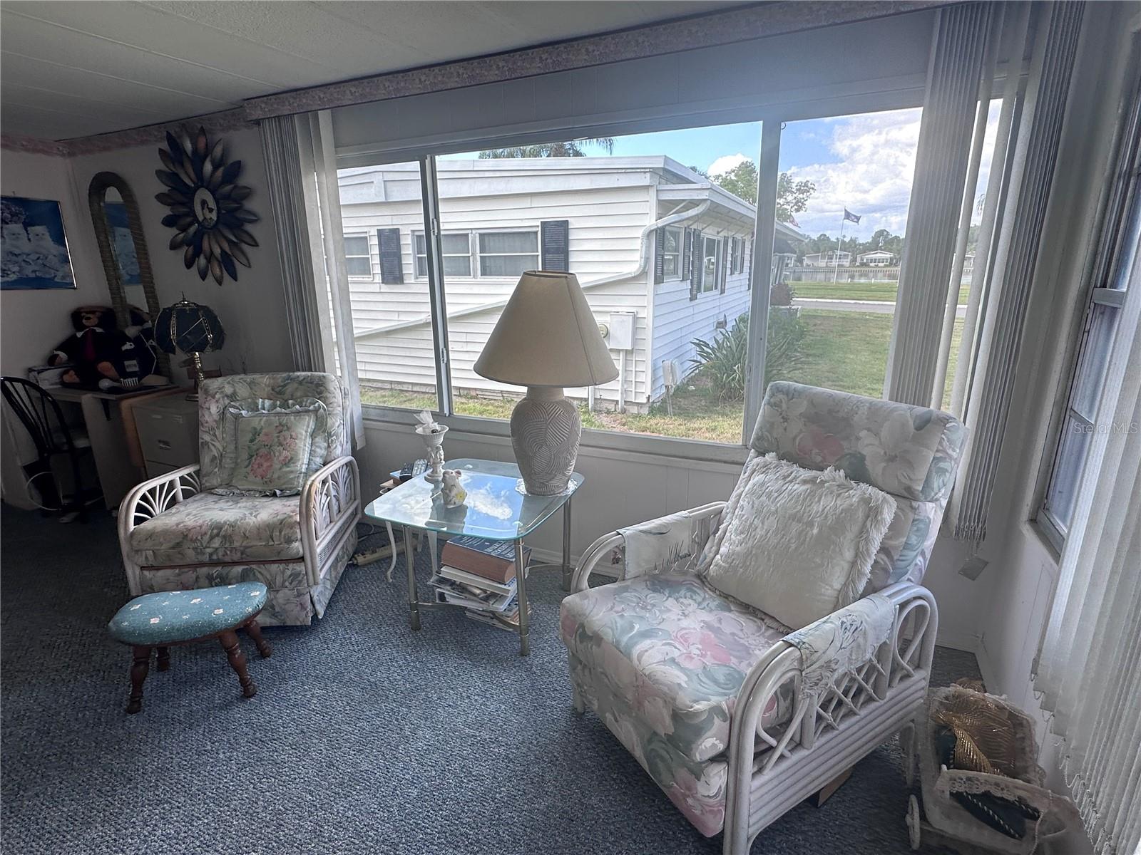 Listing photo id 6 for 1100 Belcher Road S 232