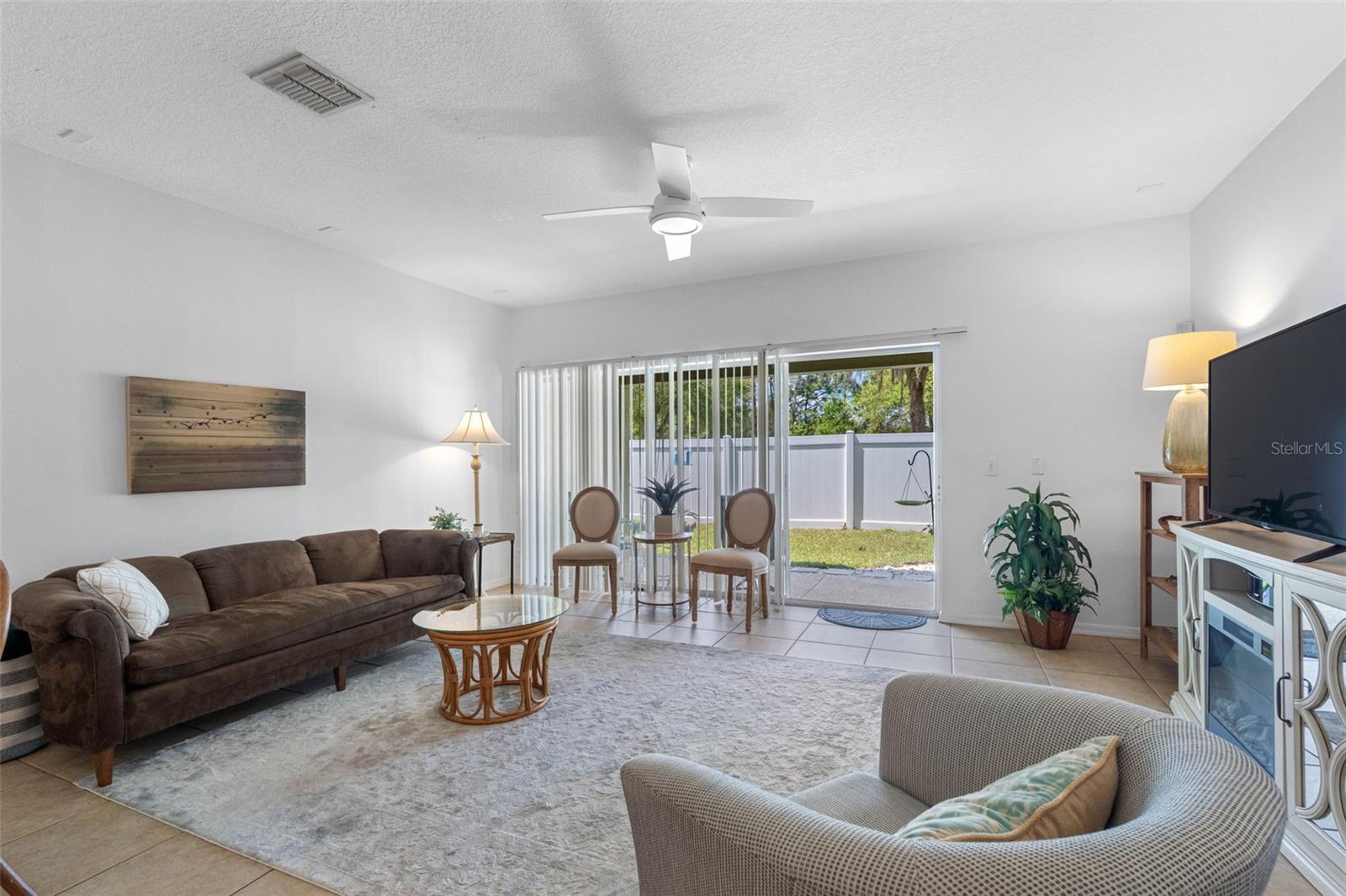 Image 11 of 40 For 20470 Needletree Drive