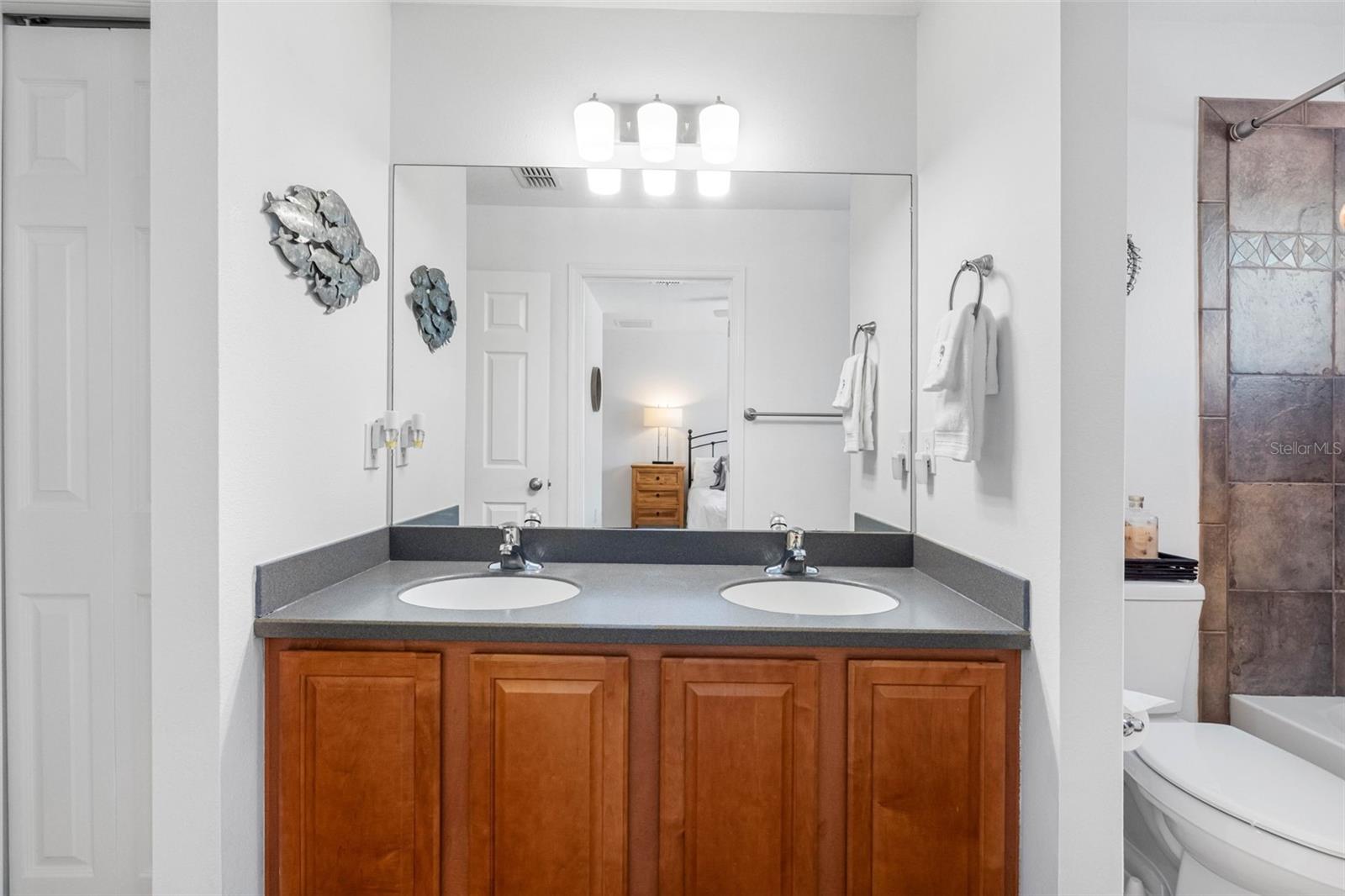 Image 26 of 40 For 20470 Needletree Drive