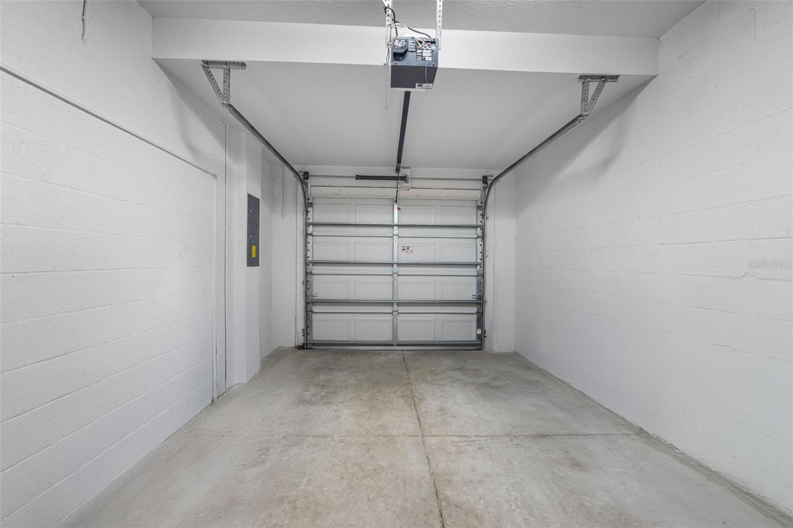 Image 32 of 40 For 20470 Needletree Drive