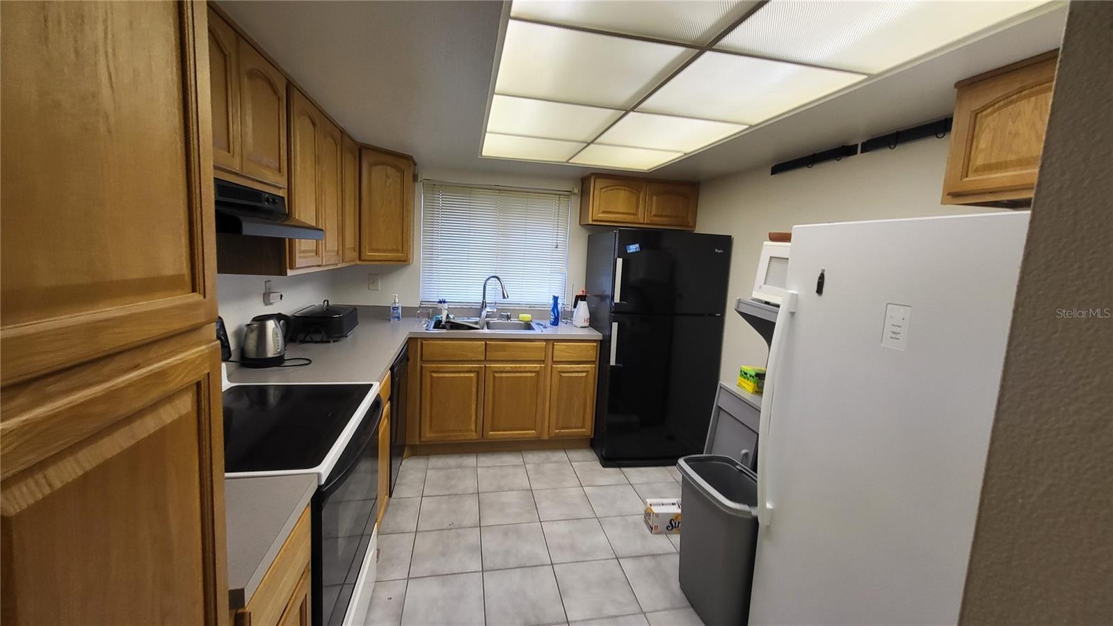 Image 4 of 6 For 875 Village Drive N 102