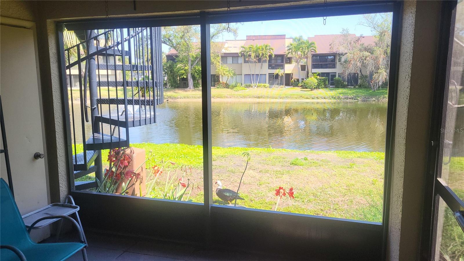 Image 5 of 6 For 875 Village Drive N 102