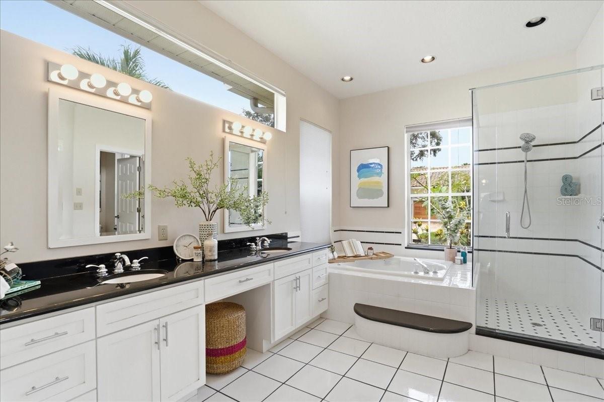 Image 16 of 42 For 860 Sand Pine Drive Ne