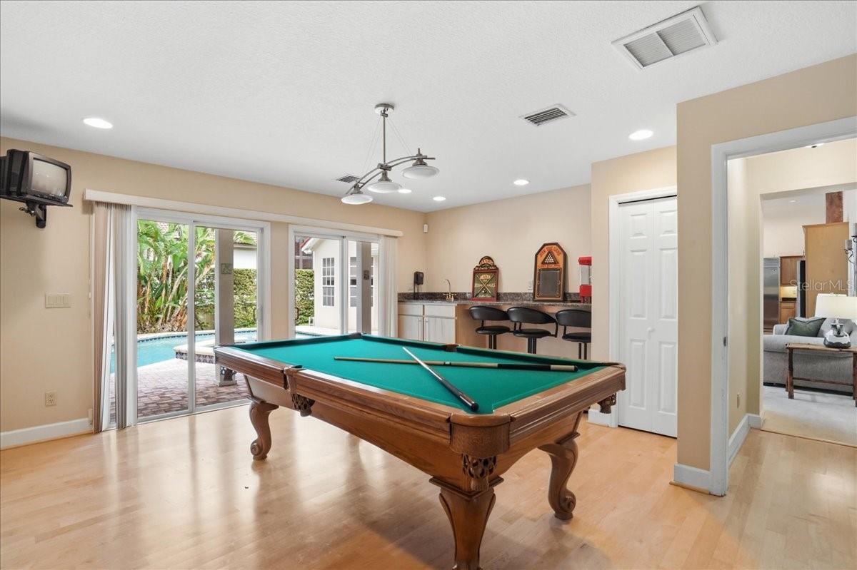 Image 17 of 42 For 860 Sand Pine Drive Ne