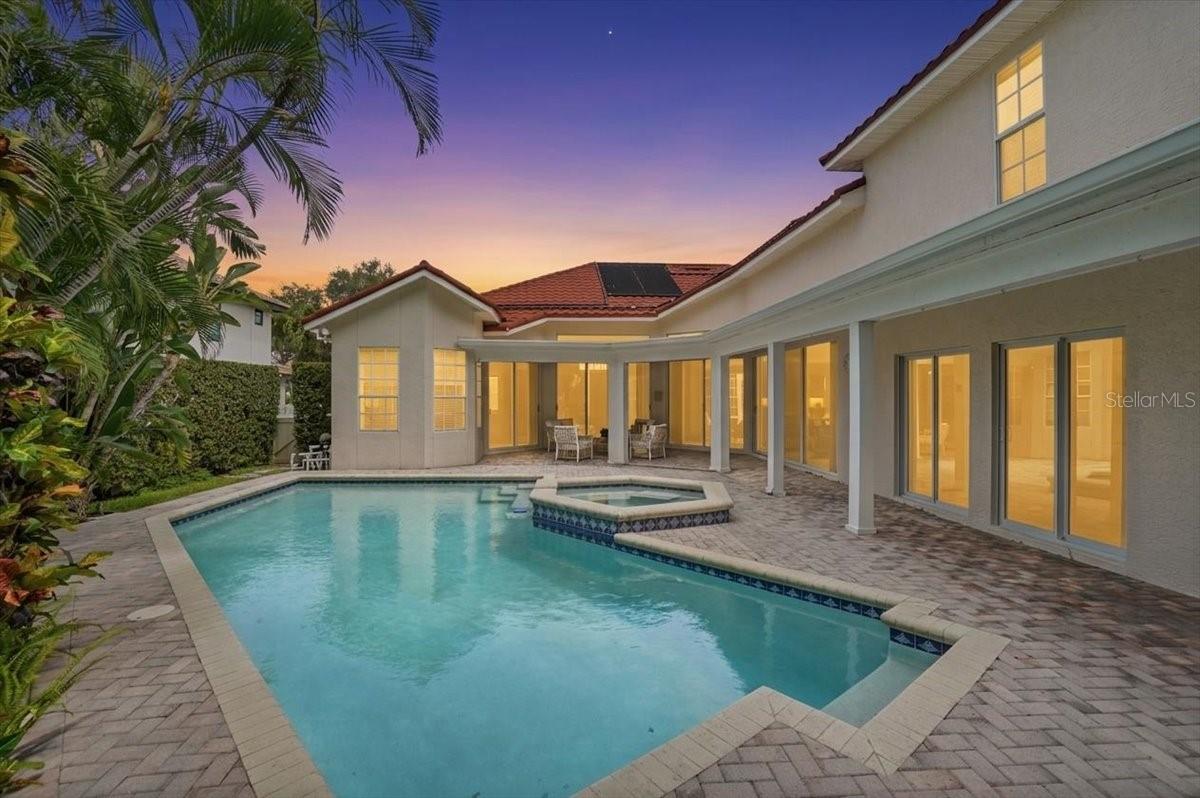 Image 3 of 42 For 860 Sand Pine Drive Ne