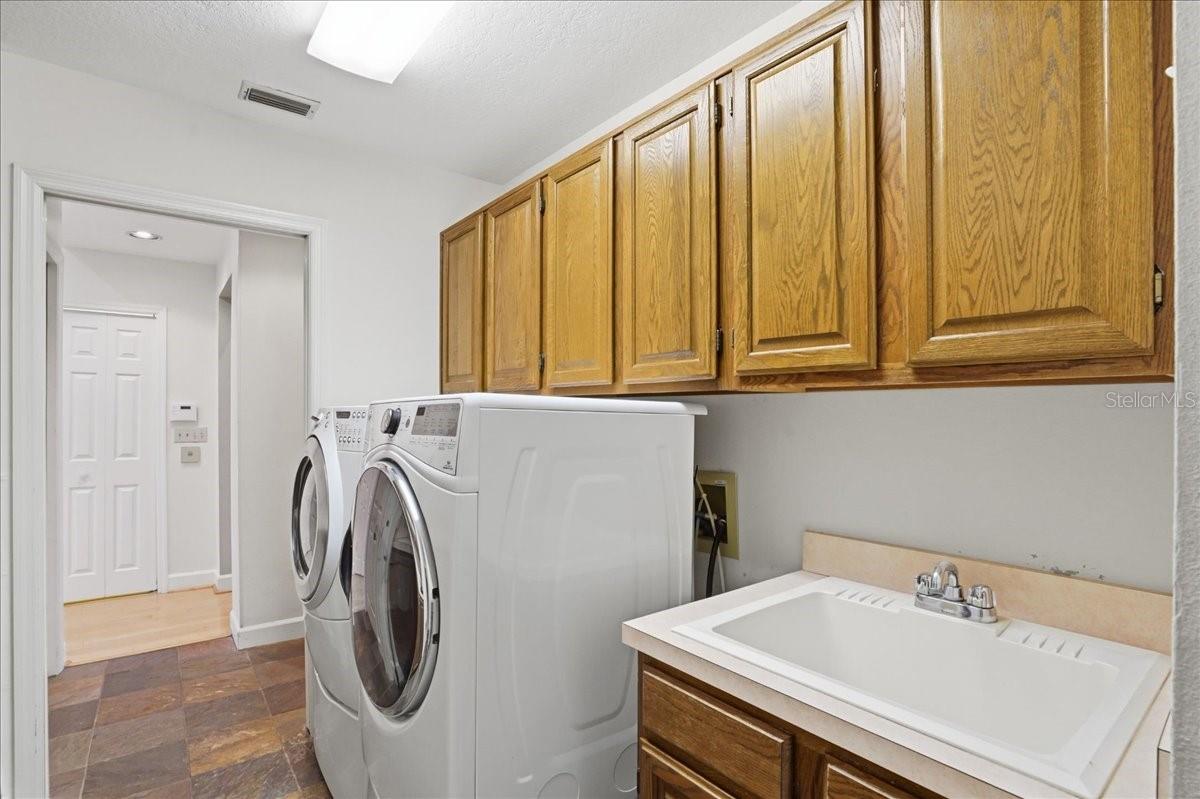 Image 35 of 42 For 860 Sand Pine Drive Ne