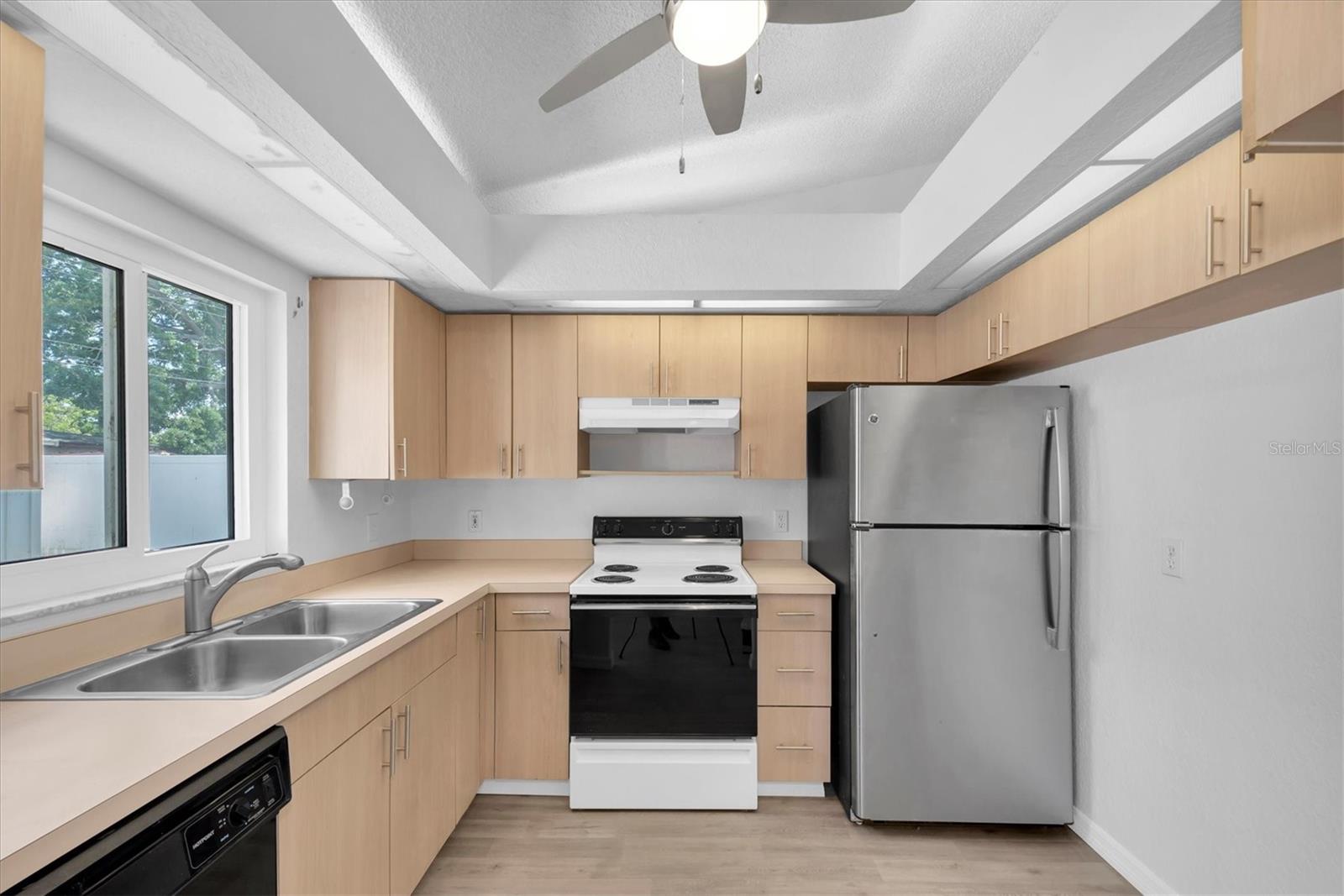 Image 13 of 30 For 8793 58th Street N