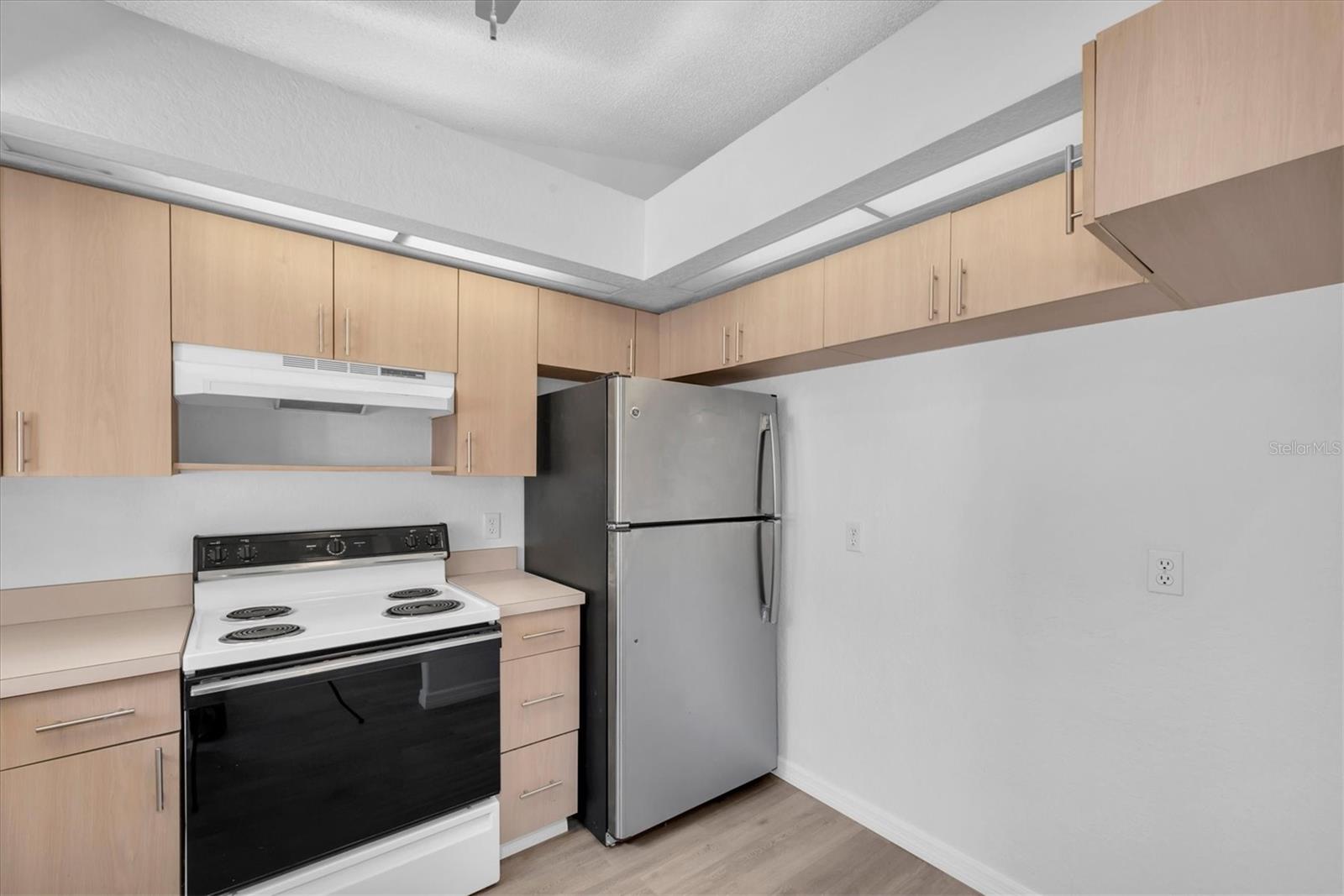 Image 15 of 30 For 8793 58th Street N