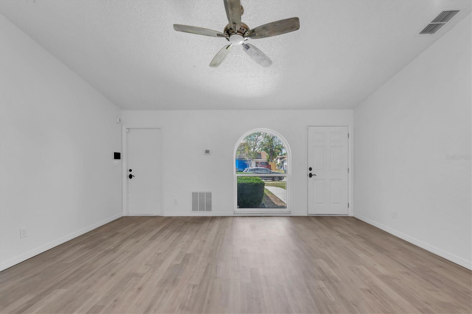 Image 4 of 30 For 8793 58th Street N