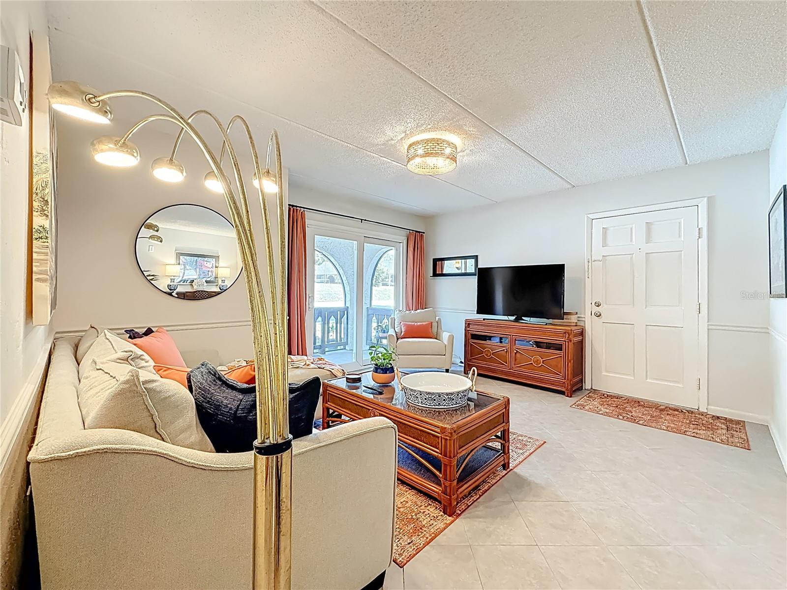 Image 11 of 56 For 360 Bayshore Boulevard 108