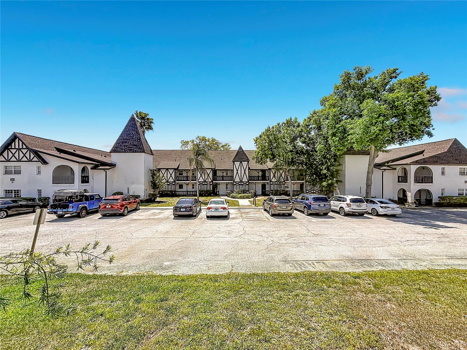 Image 30 of 56 For 360 Bayshore Boulevard 108