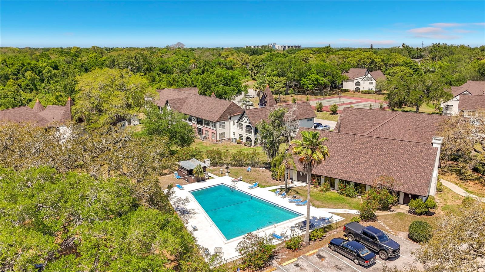 Image 33 of 56 For 360 Bayshore Boulevard 108