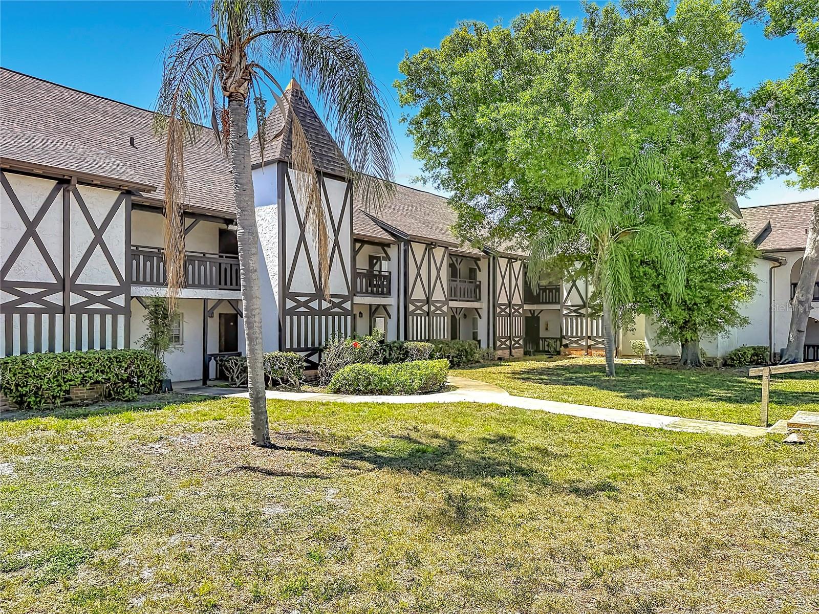 Image 37 of 56 For 360 Bayshore Boulevard 108