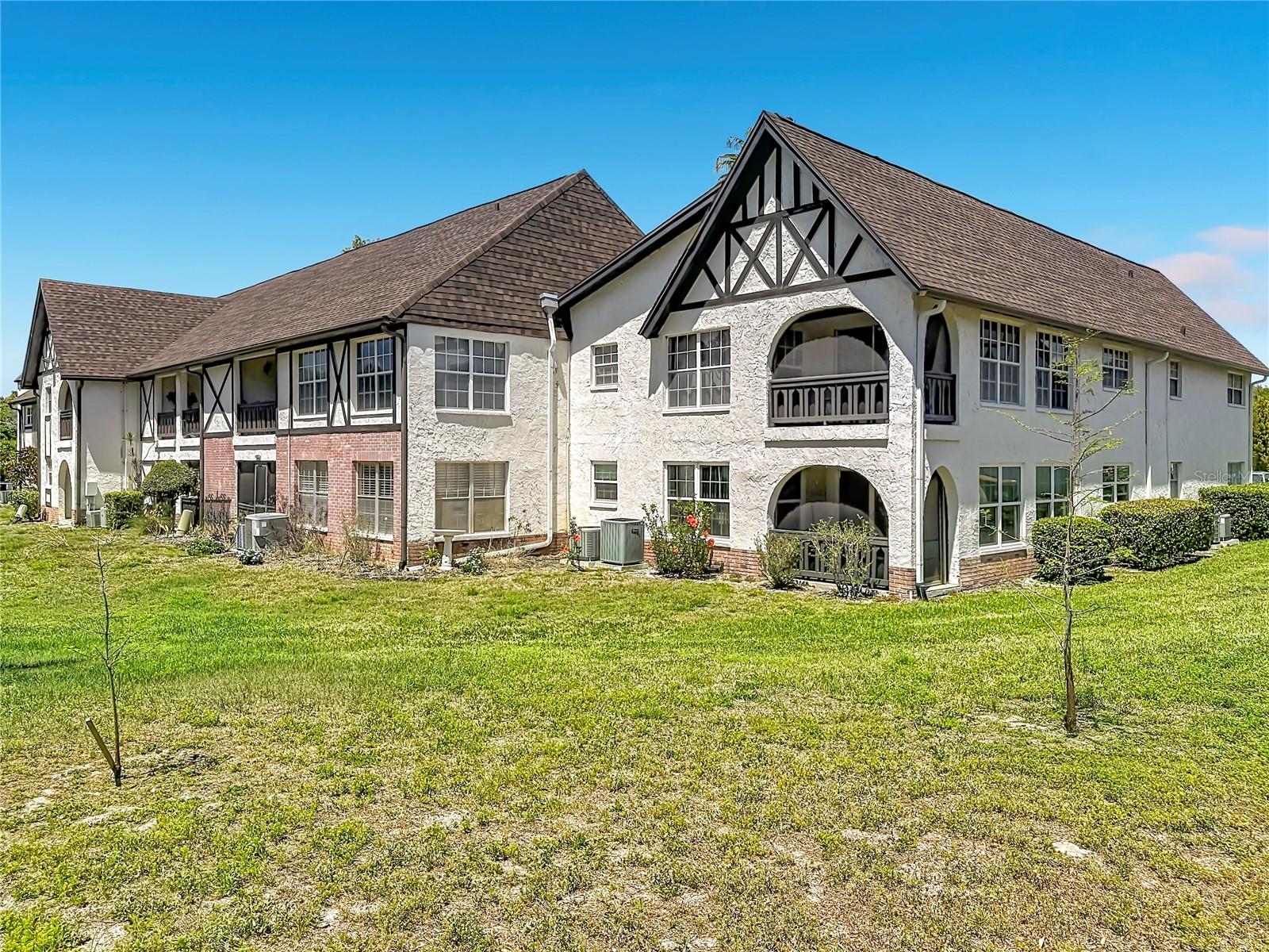 Image 38 of 56 For 360 Bayshore Boulevard 108