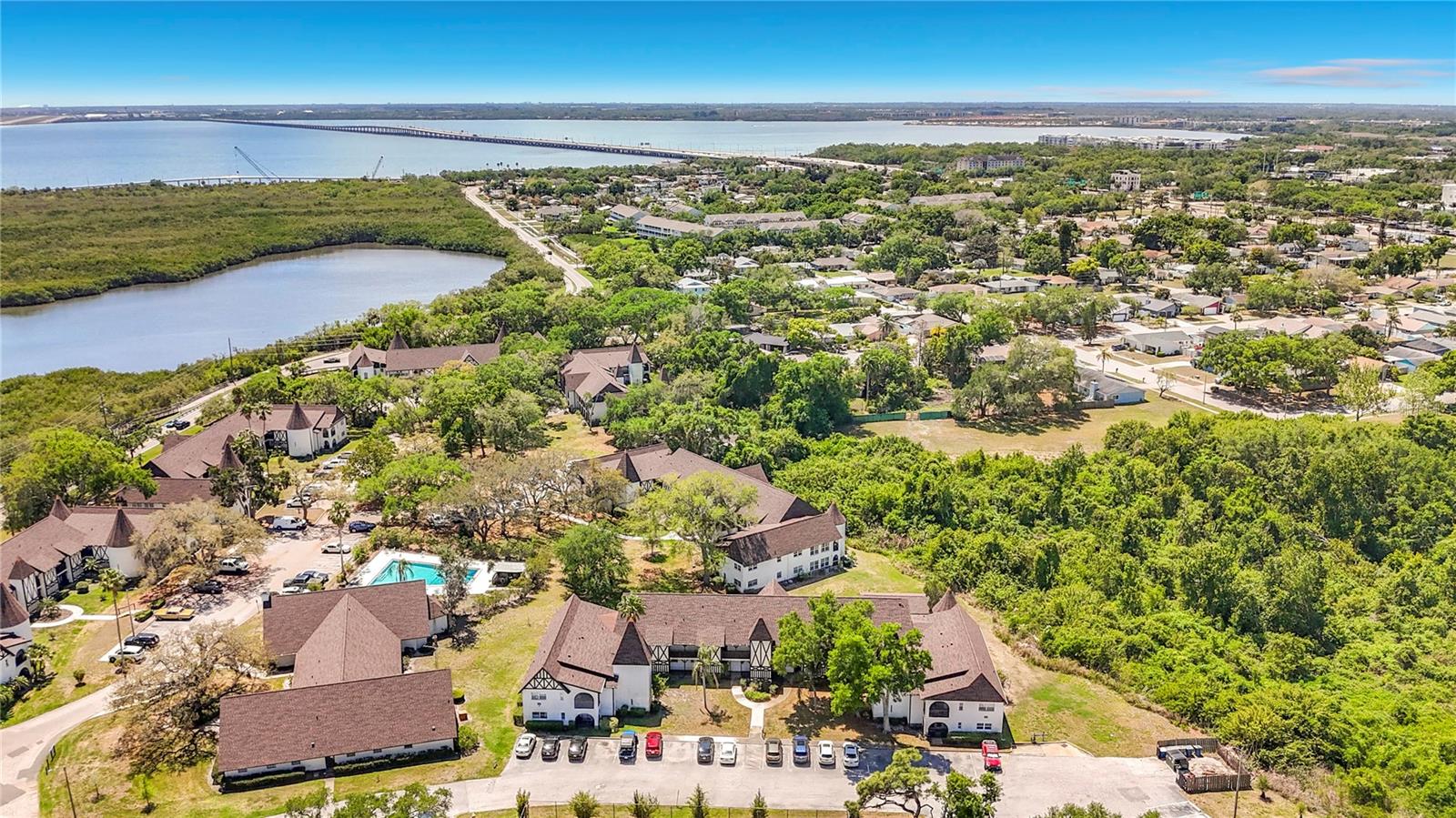 Image 50 of 56 For 360 Bayshore Boulevard 108