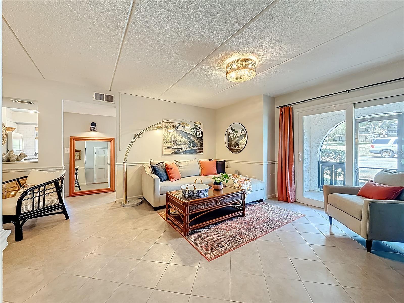 Image 7 of 56 For 360 Bayshore Boulevard 108