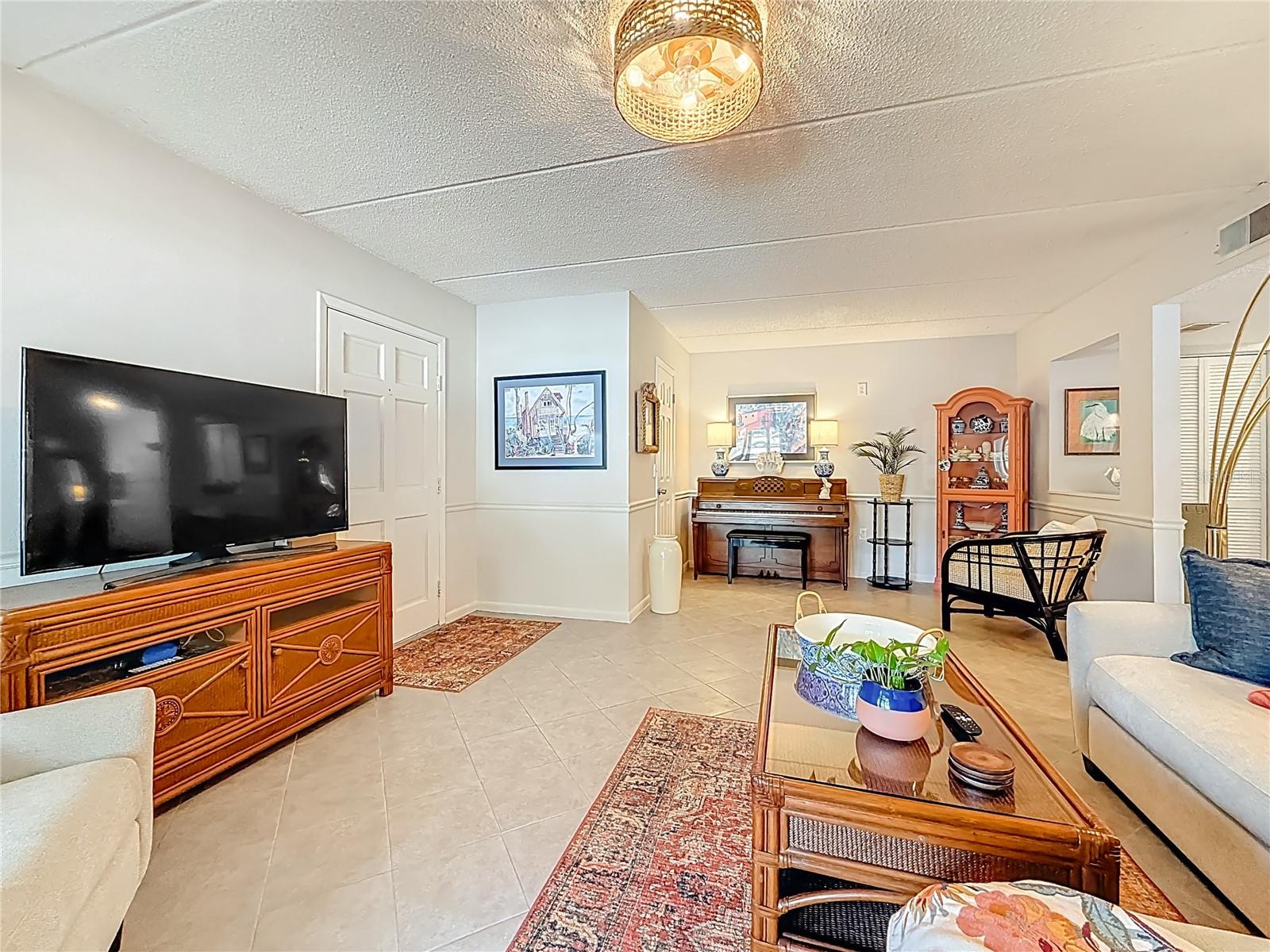 Image 9 of 56 For 360 Bayshore Boulevard 108