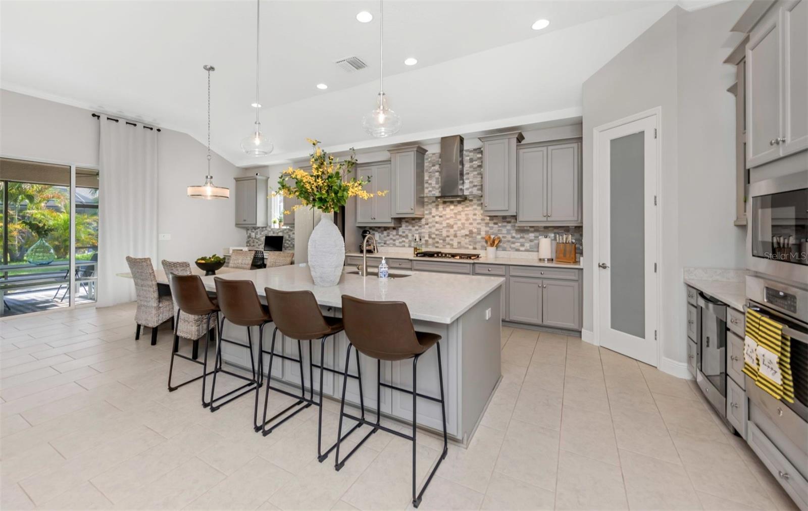 Image 12 of 43 For 6916 Neopolitan Court