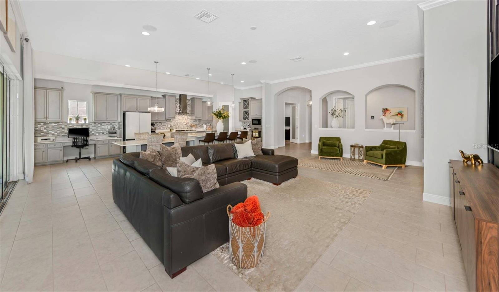 Image 15 of 43 For 6916 Neopolitan Court