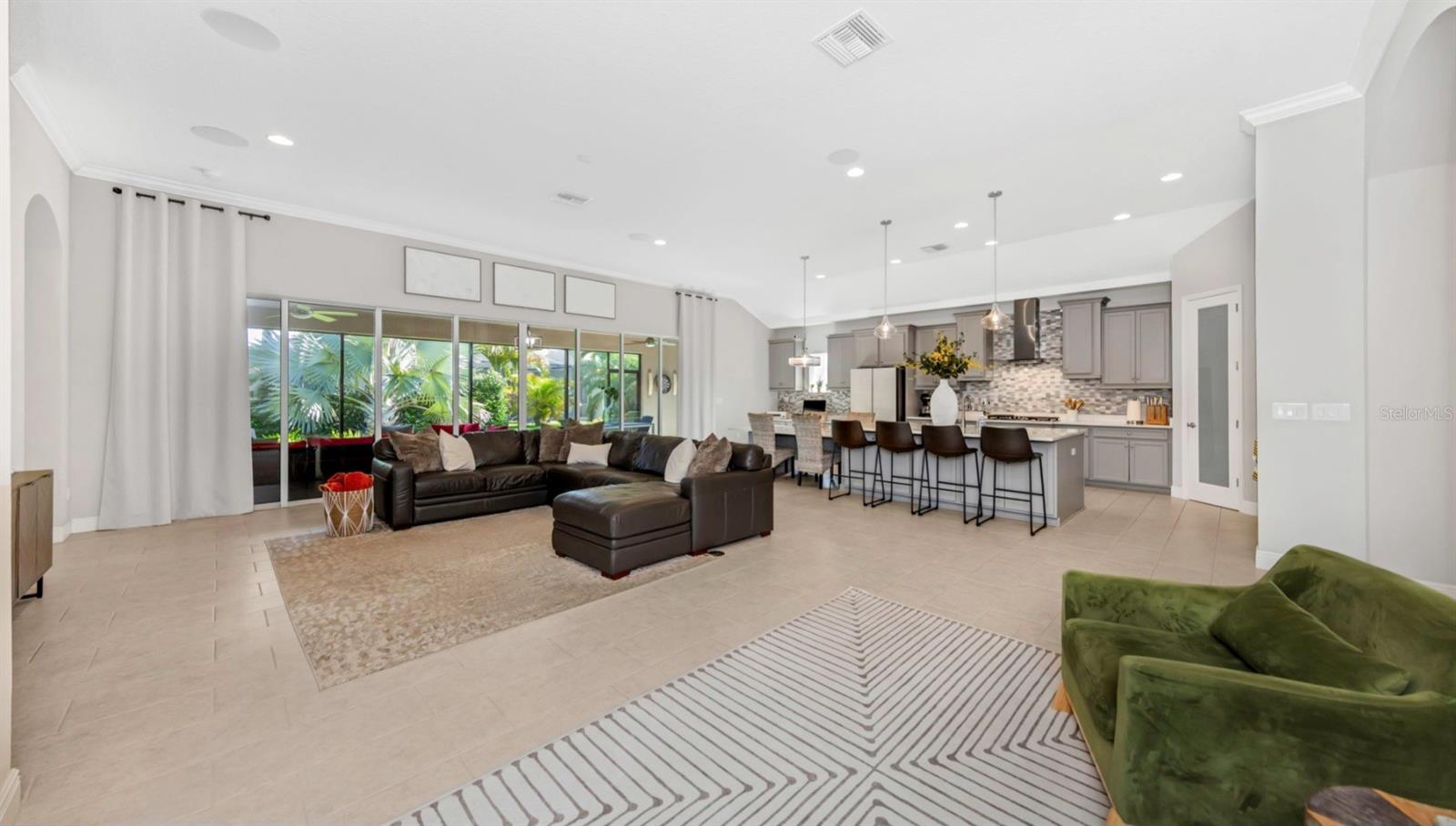 Image 16 of 43 For 6916 Neopolitan Court