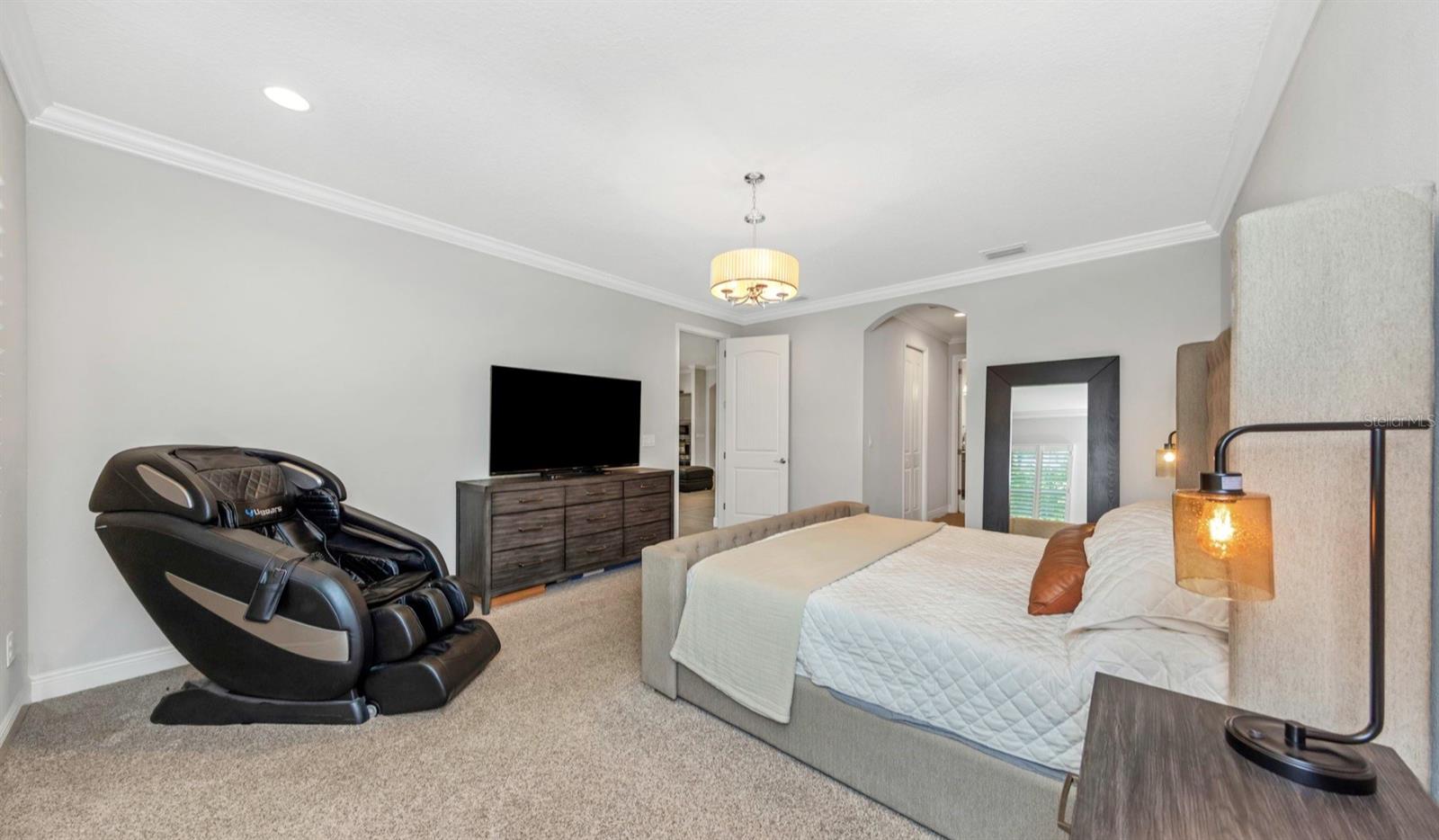 Image 21 of 43 For 6916 Neopolitan Court