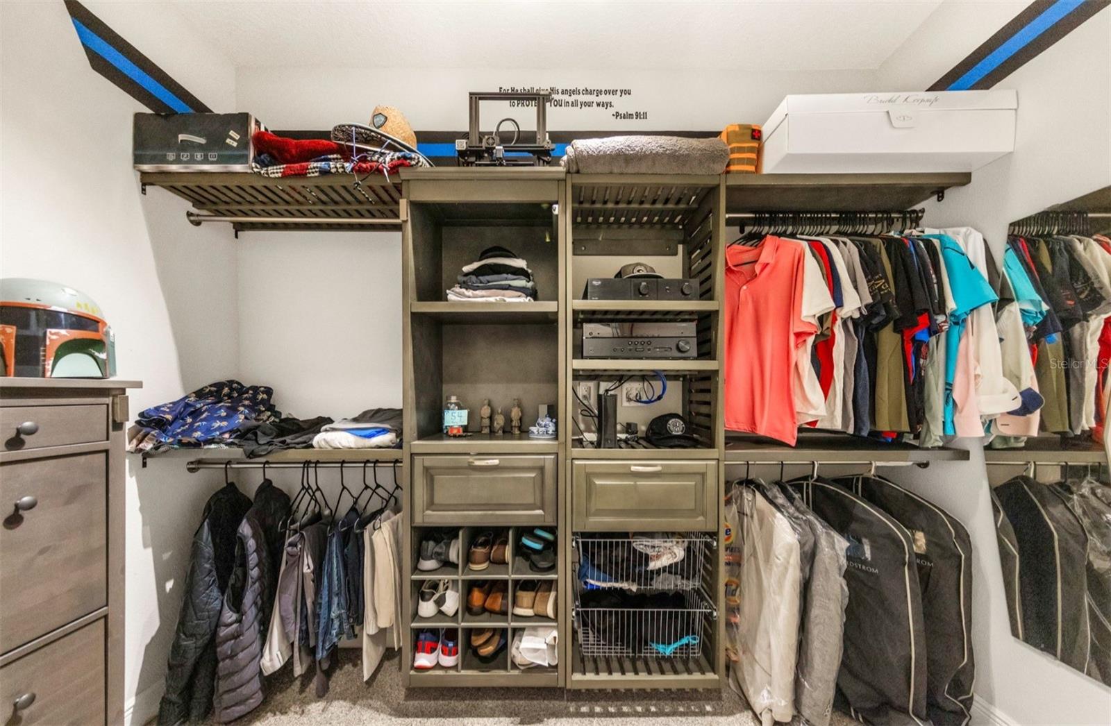 Image 22 of 43 For 6916 Neopolitan Court