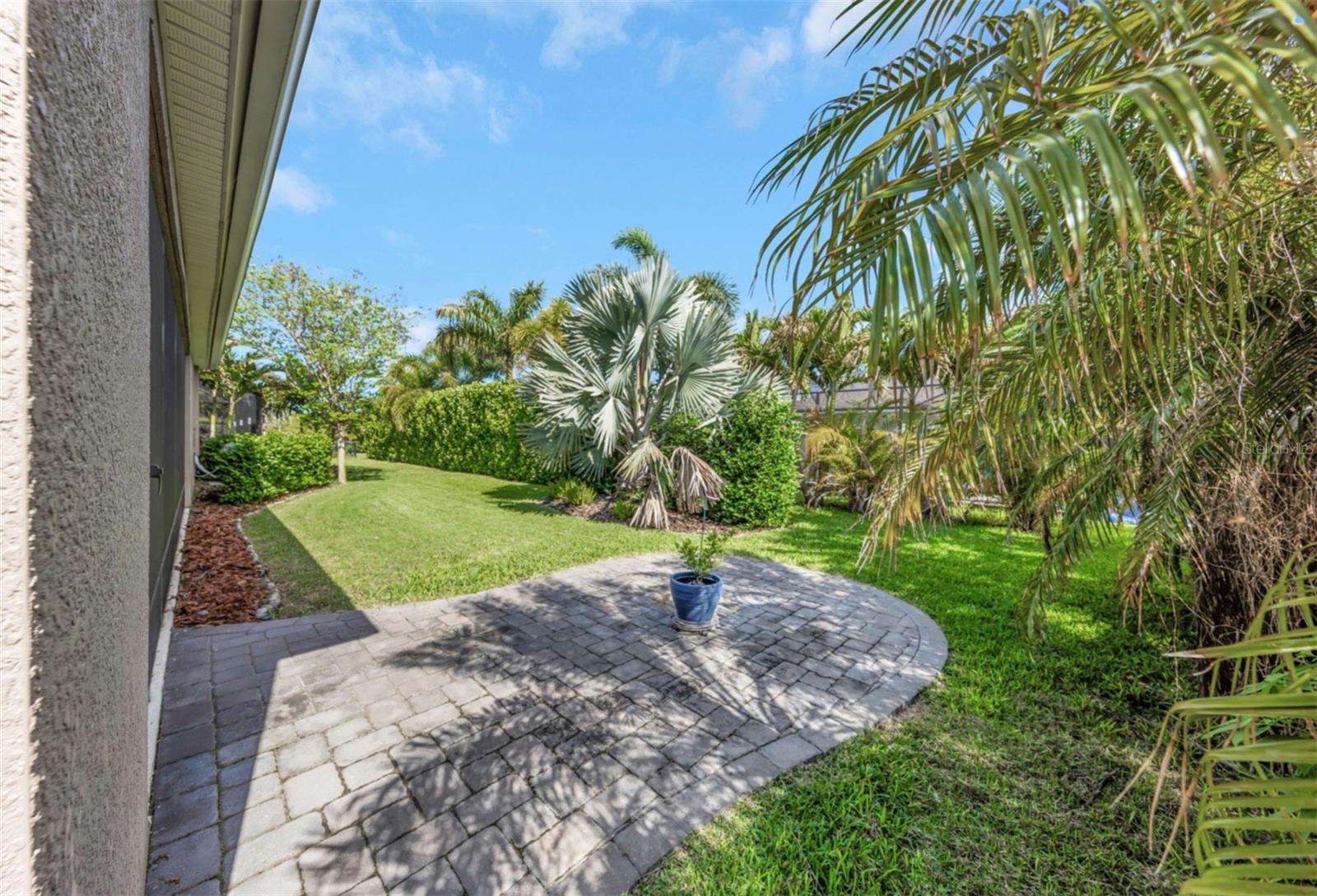 Image 40 of 43 For 6916 Neopolitan Court