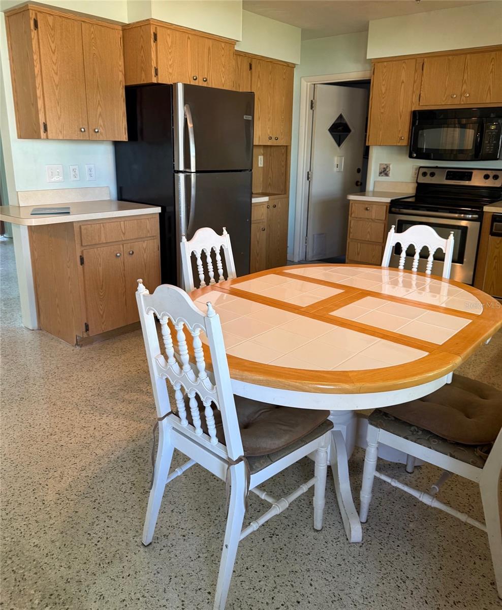 Image 11 of 19 For 10189 106th Terrace