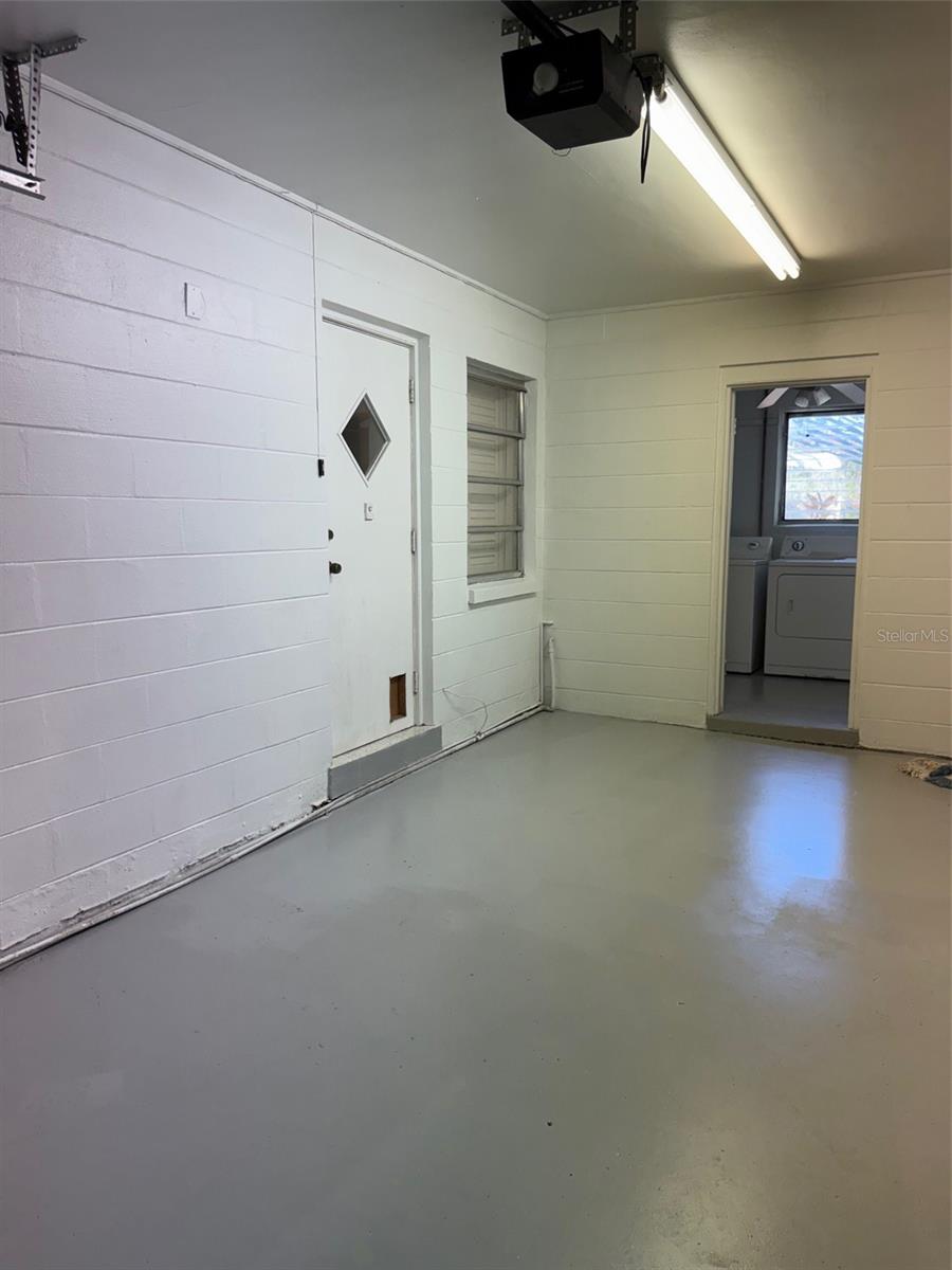 Image 12 of 19 For 10189 106th Terrace