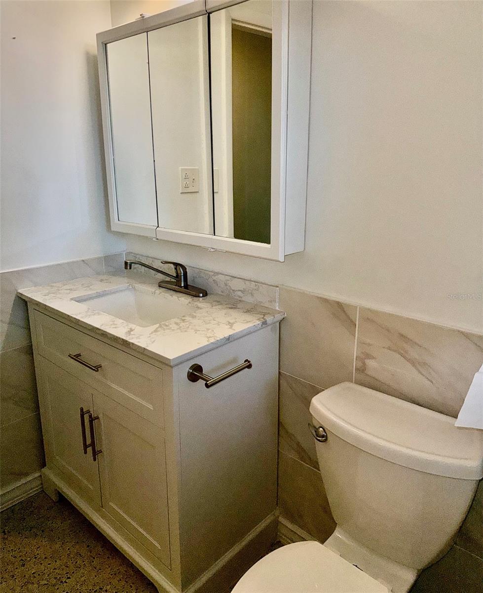 Image 4 of 19 For 10189 106th Terrace