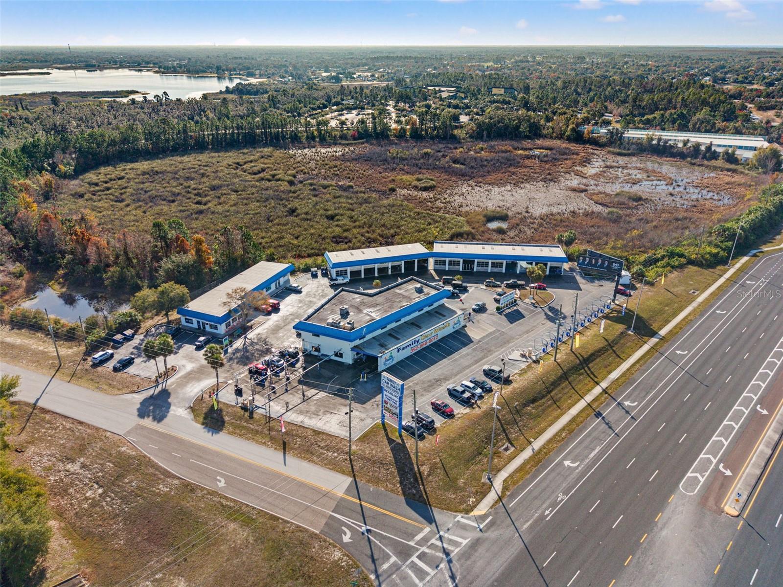 Image 2 of 17 For 1108 Commercial Way