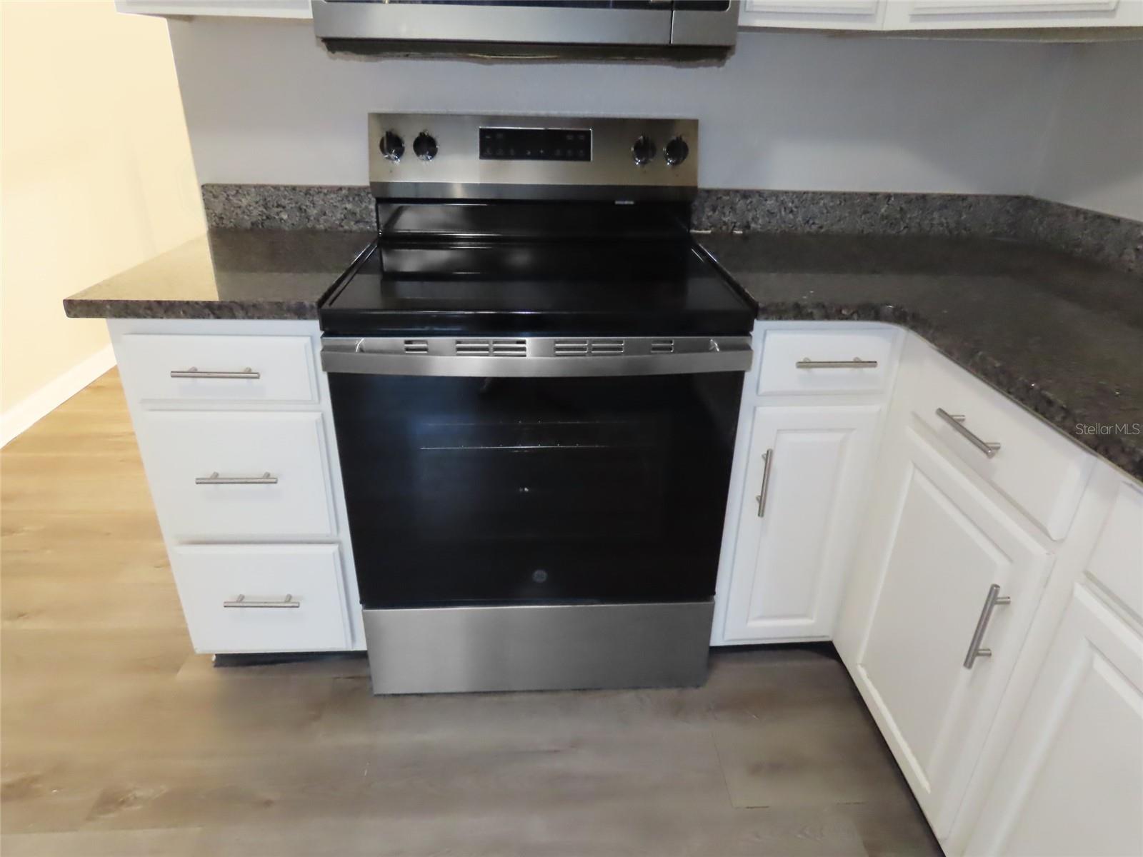 Image 12 of 30 For 1461 Jefferson Avenue