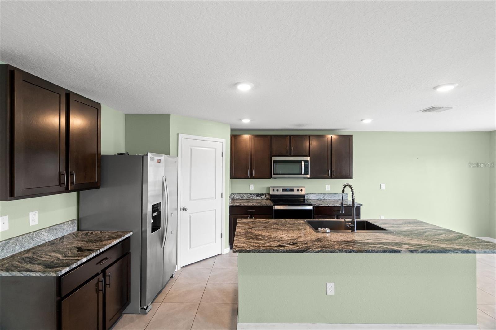 Image 10 of 49 For 2818 Gumbo Limbo Drive