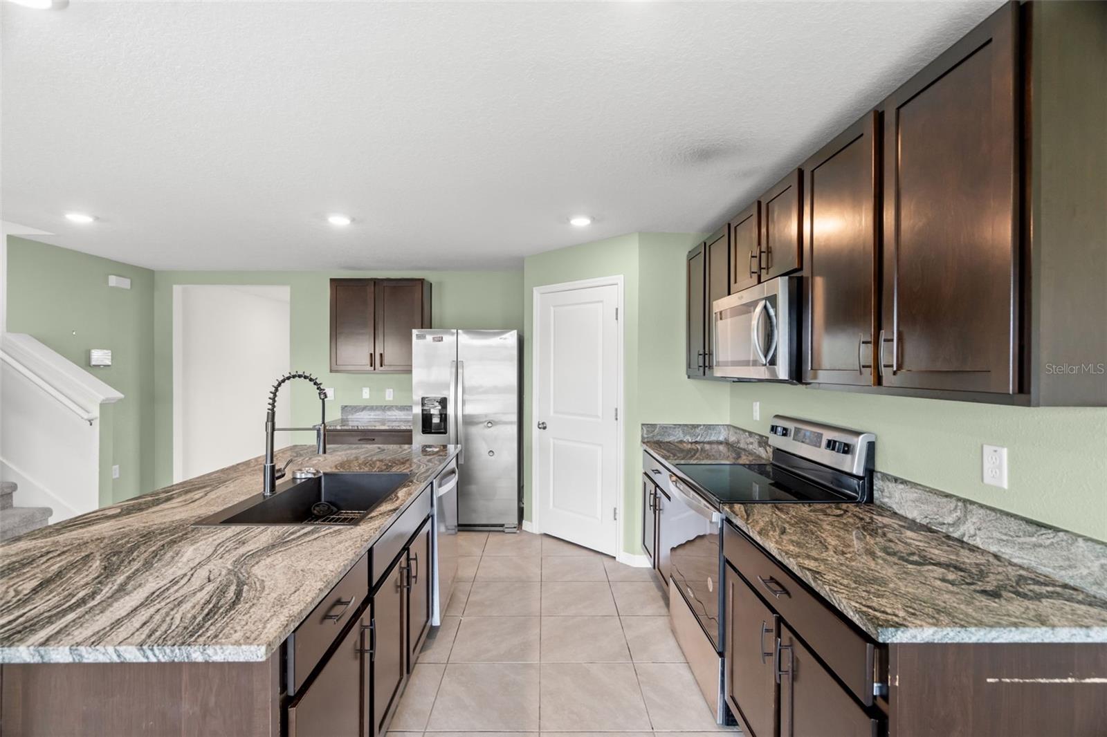 Image 12 of 49 For 2818 Gumbo Limbo Drive